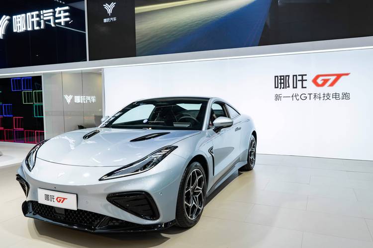 惠州惠阳区乐畅航企业管理咨询哪吒汽车在智能汽车领域的表现，领途汽车在新能源汽车市场中的影响力